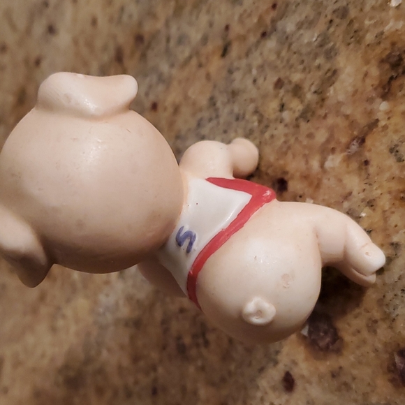Vintage ceramic porcelain piglet figurines - Picture 8 of 17